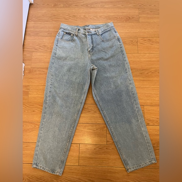 Nevada Jeans - Picture 2 of 5